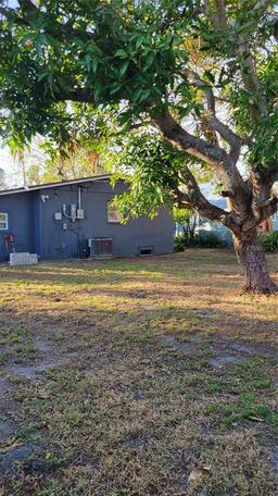 Picture of 601 27Th Street W, Bradenton, FL 34205