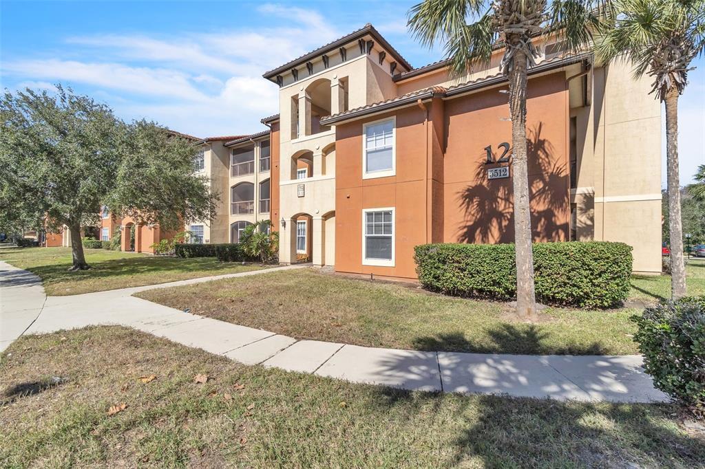 Picture of 5512 Metrowest Boulevard Unit 110, Orlando, FL 32811