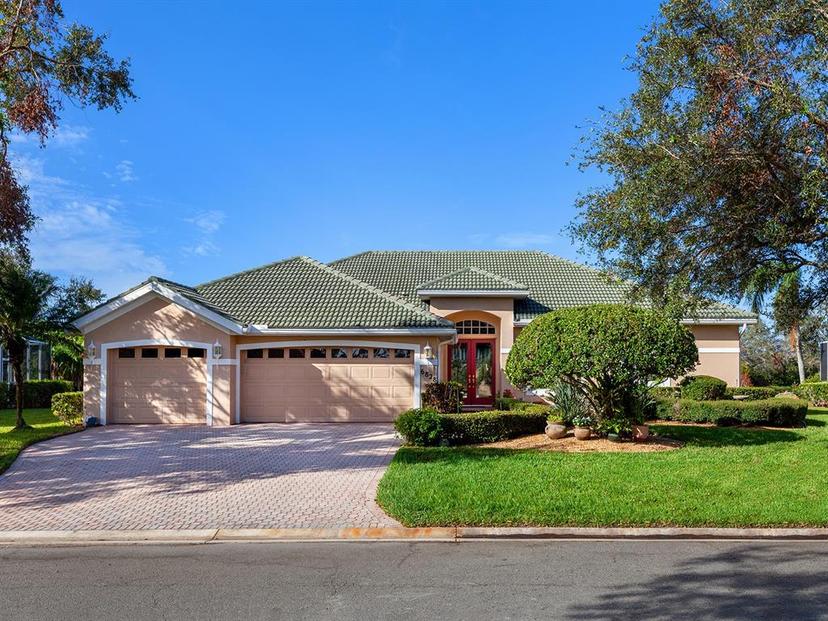 Picture of 6828 Coyote Ridge Court, Bradenton FL 34201