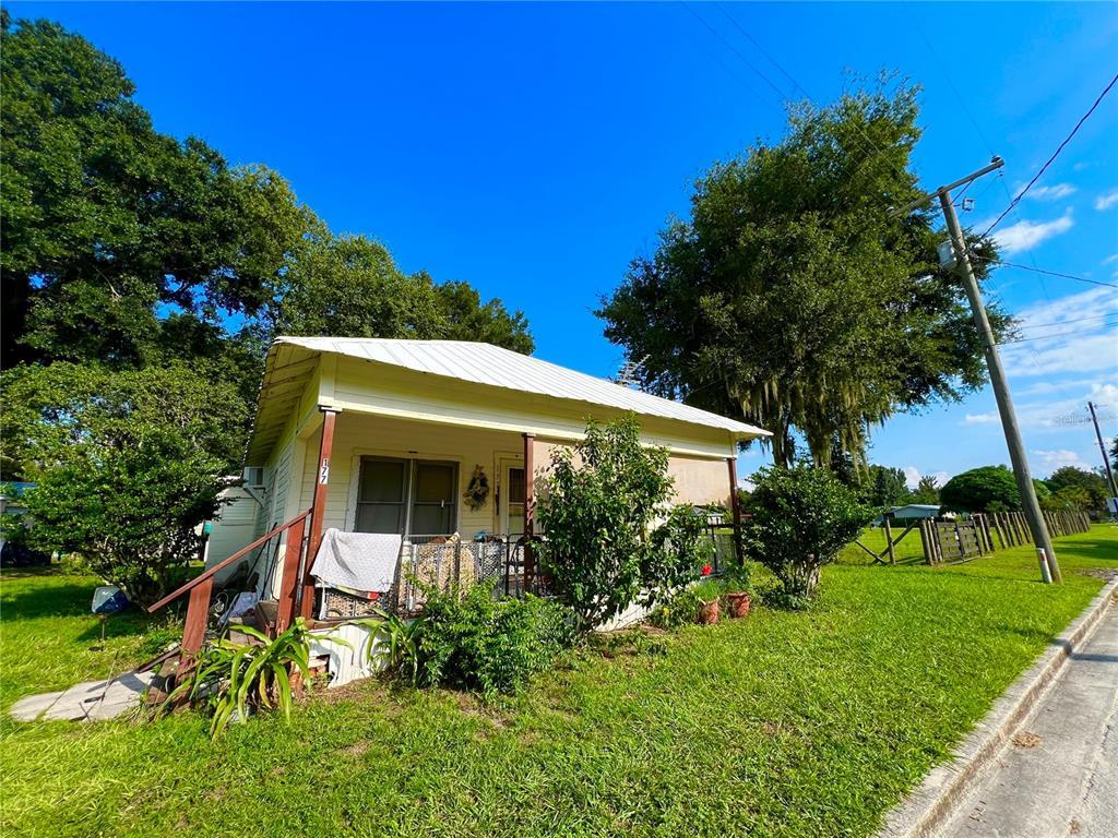 Picture of 177 S Magnolia Avenue, Center Hill, FL 33514