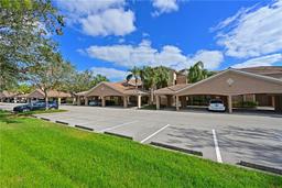 Picture of 819 Fairwaycove Lane Unit 103, Bradenton, FL 34212