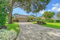 Picture of 8033 Fairhaven Glen, University Park, FL 34201