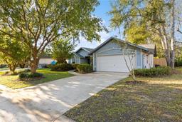 Picture of 6116 NW 107Th Place, Alachua, FL 32615