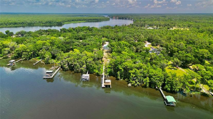 Picture of 101 Beechers Point Drive, Welaka FL 32193