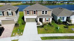 Picture of 9567 Sandy Bluffs Circle, Parrish, FL 34219