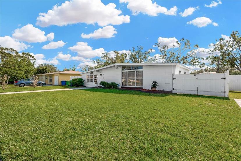 Picture of 4008 W Wyoming Avenue, Tampa FL 33616