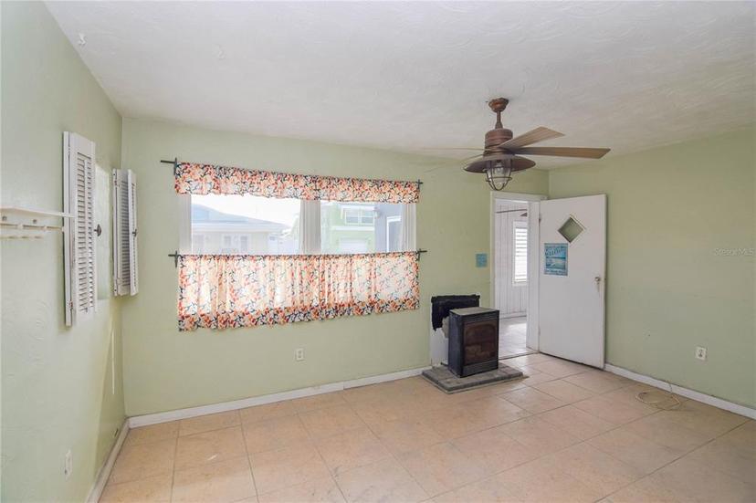 Picture of 364 144Th Avenue, Madeira Beach FL 33708