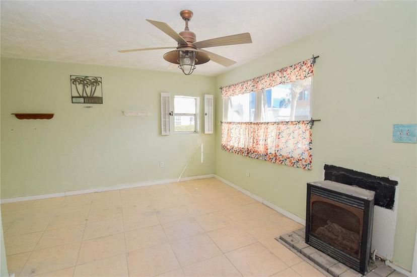 Picture of 364 144Th Avenue, Madeira Beach FL 33708