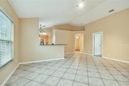 Picture of 816 Cape Cod Circle, Valrico, FL 33594