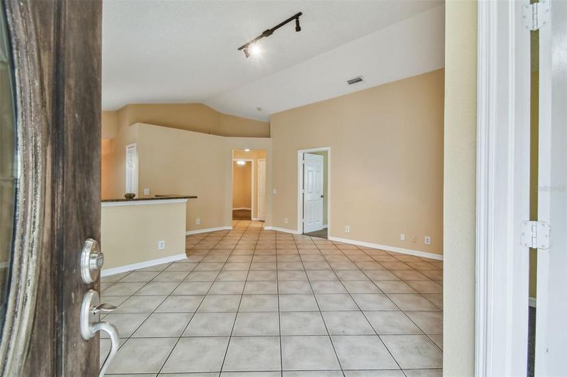 Picture of 816 Cape Cod Circle, Valrico FL 33594