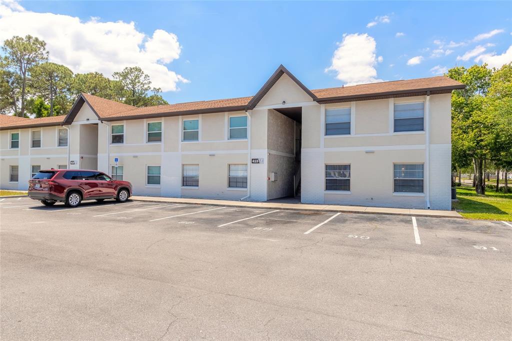 Picture of 415 Banana Cay Drive Unit F, South Daytona, FL 32119