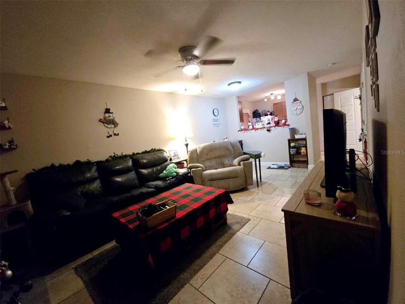 Picture of 2302 Maki Road Unit 5, Plant City FL 33563