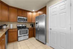 Picture of 7600 Sandy Ridge Drive Unit 402, Reunion, FL 34747