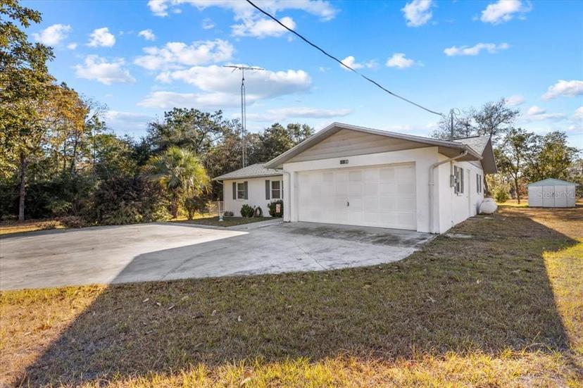 Picture of 15148 NE 3Rd Place, Williston FL 32696