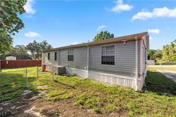 Picture of 18449 SE 22Nd Lane, Silver Springs, FL 34488