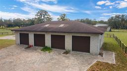 Picture of 4540 W Woodlawn Street, Dunnellon, FL 34433