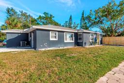 Picture of 243 45Th Street N, St Petersburg, FL 33713