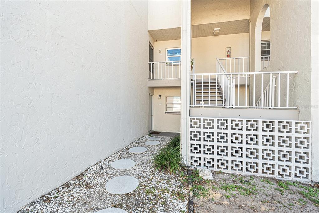 Picture of 2625 State Road 590 Unit 2413, Clearwater, FL 33759