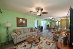 Picture of 390 301 Boulevard W Unit 30D, Bradenton, FL 34205