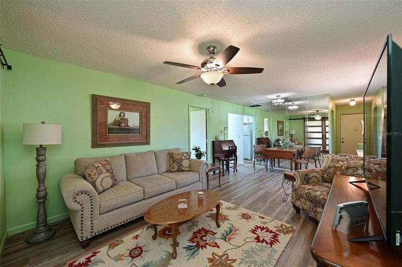 Picture of 390 301 Boulevard W Unit 30D, Bradenton FL 34205