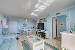 Picture of 10216 Regal Drive Unit 603, Largo, FL 33774