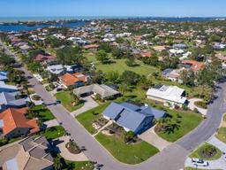 Picture of 120 Lookout Point Drive, Osprey, FL 34229