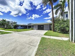 Picture of 560 Riviera Drive, Tampa, FL 33606