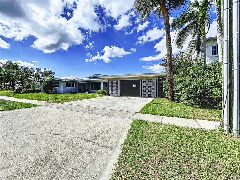 Picture of 560 Riviera Drive, Tampa FL 33606