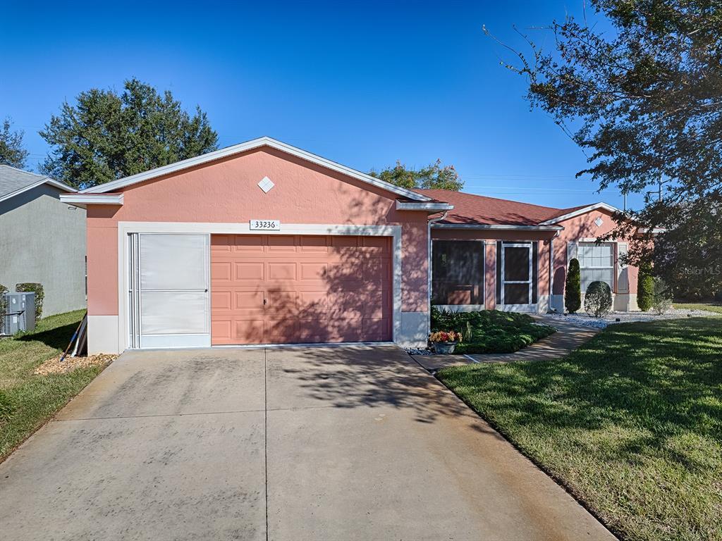 Picture of 33236 Grand Cypress Way, Leesburg, FL 34748