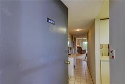 Picture of 7050 Sunset Drive S Unit 405, South Pasadena, FL 33707