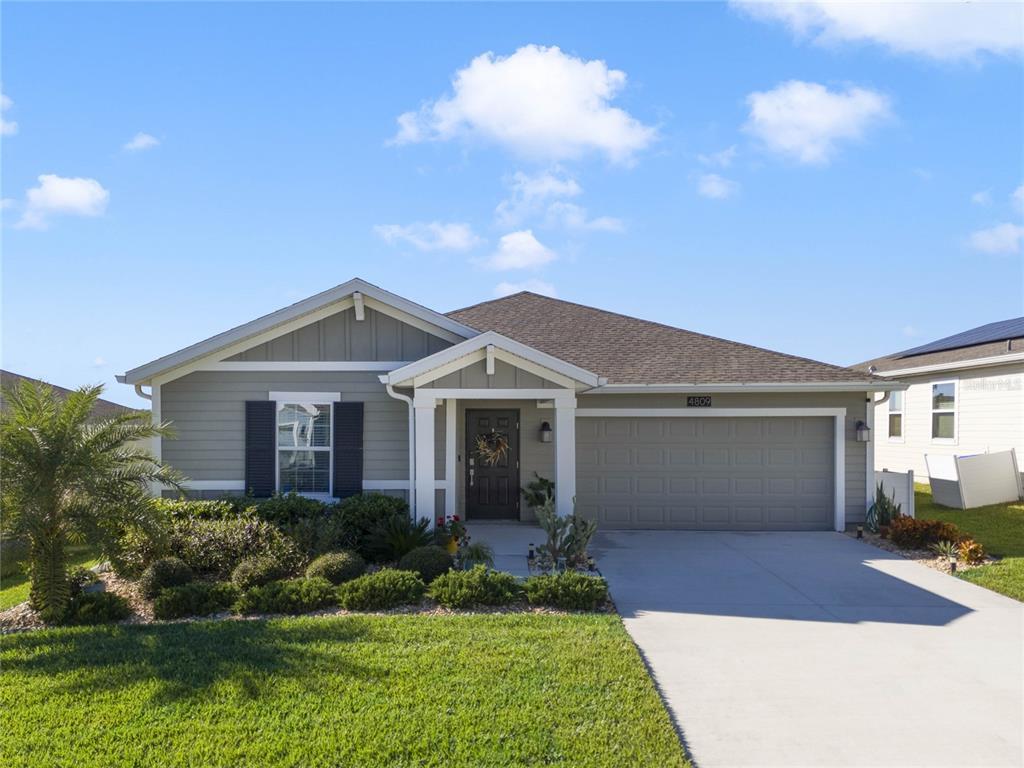 Picture of 4809 Magnetite Loop, Mount Dora, FL 32757