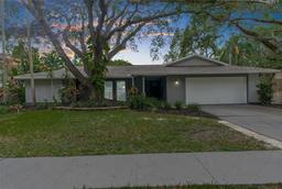 Picture of 939 Woodland Drive, Palm Harbor, FL 34683