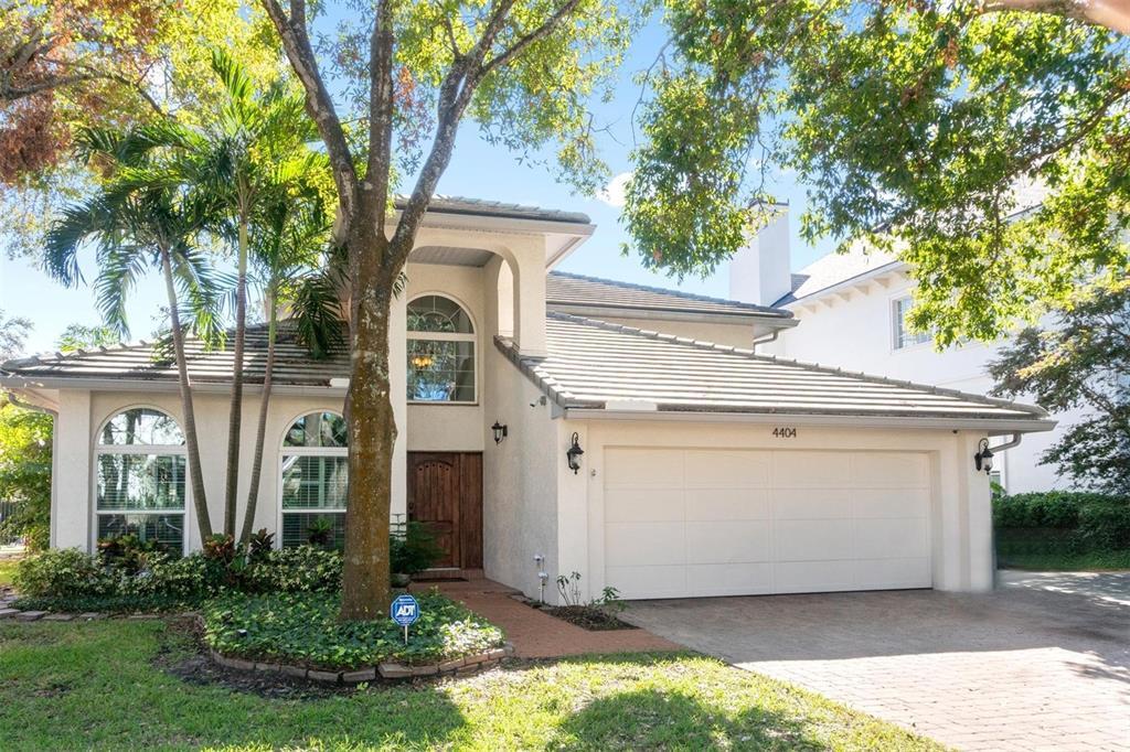 Picture of 4404 W Azeele Street, Tampa, FL 33609