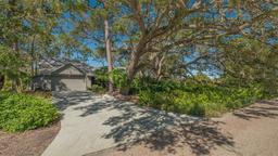 Picture of 6246 Ravenwood Drive, Sarasota, FL 34243