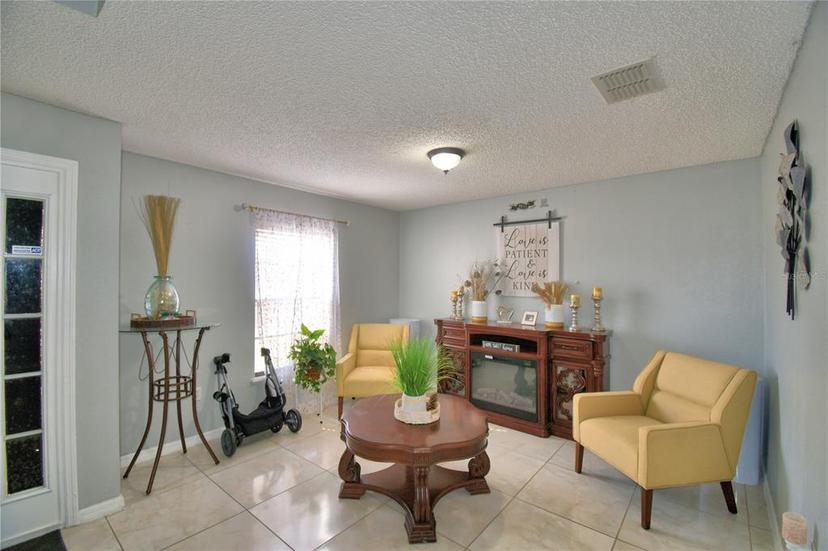 Picture of 42 Bolton Court, Kissimmee FL 34758