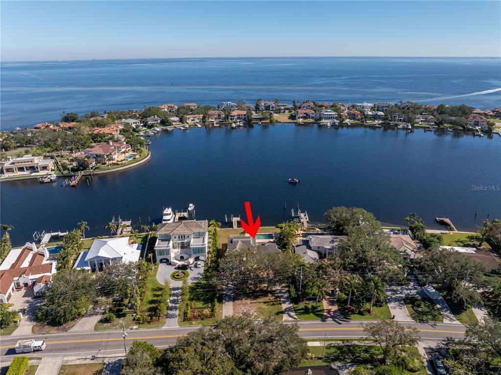 Picture of 1241 Snell Isle Boulevard Ne, St Petersburg, FL 33704