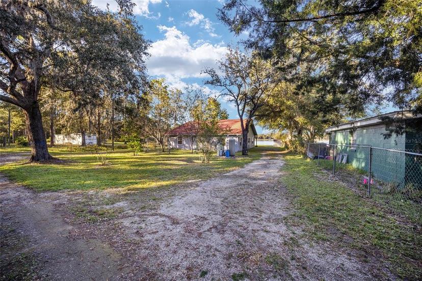 Picture of 10285 NE 218Th Lane Road, Fort Mc Coy FL 32134