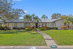 Picture of 100 Riviera Way Ne, St Petersburg, FL 33704