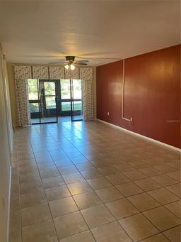 Picture of 435 30Th Avenue W Unit D103, Bradenton, FL 34205