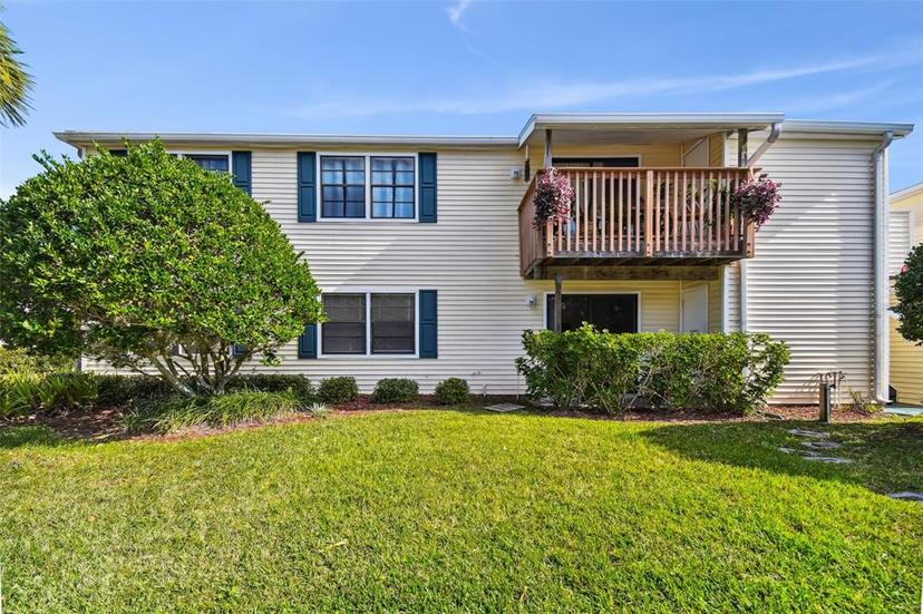 Picture of 129 Camphor Circle Unit F, Oldsmar FL 34677