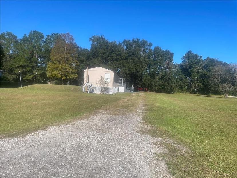 Picture of 9002 Woodview Drive, Polk City FL 33868