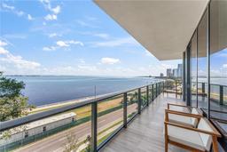 Picture of 2912 W Santiago Street Unit 404, Tampa, FL 33629