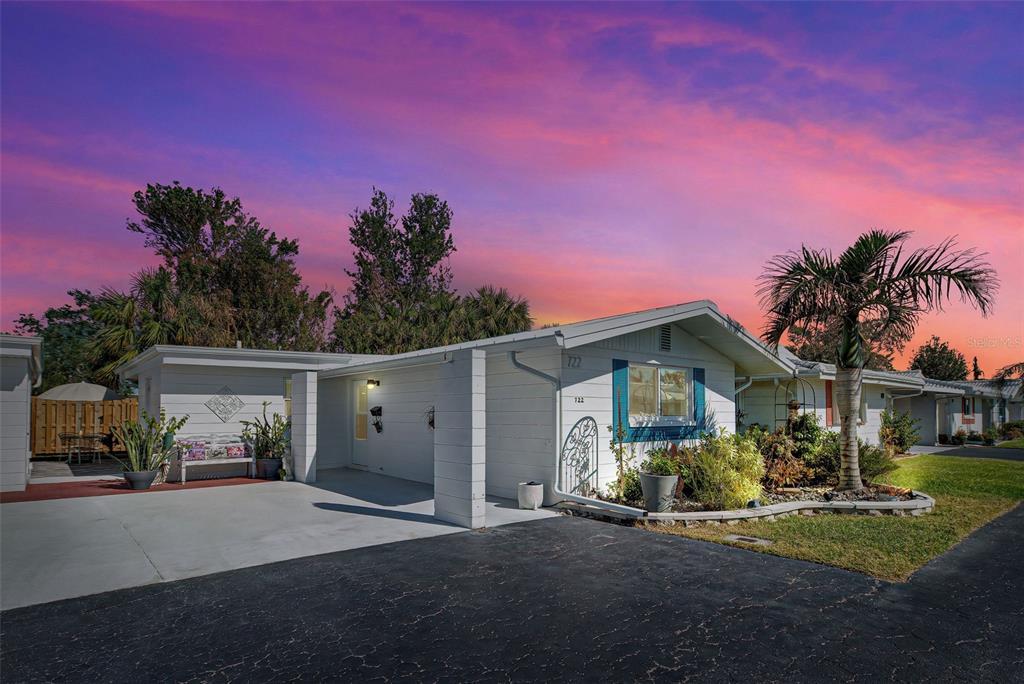 Picture of 722 Caribbean Circle Unit 10, Venice, FL 34293