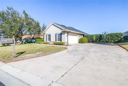 Picture of 5466 Vintage View Pass, Lakeland, FL 33812