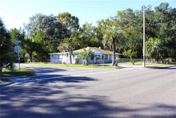 Picture of 2145 E University Avenue, Gainesville, FL 32641