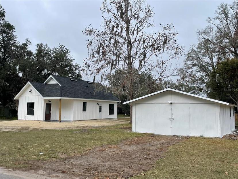 Picture of 214 NE 3Rd Avenue, Williston FL 32696