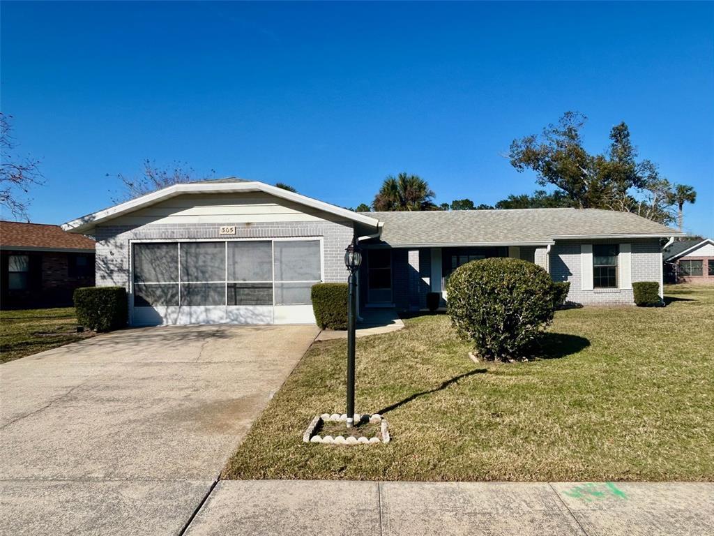 Picture of 305 American Way, Daytona Beach, FL 32119