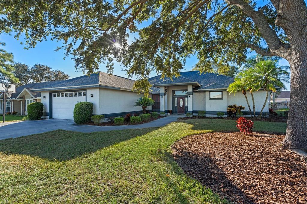 Picture of 817 Carlton Court, Winter Haven, FL 33884