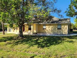 Picture of 12070 Surrey Ave, Port Charlotte, FL 33981