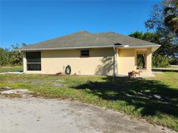 Picture of 12070 Surrey Ave, Port Charlotte, FL 33981